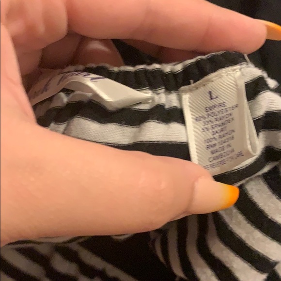 Striped black and white dress - Picture 4 of 5